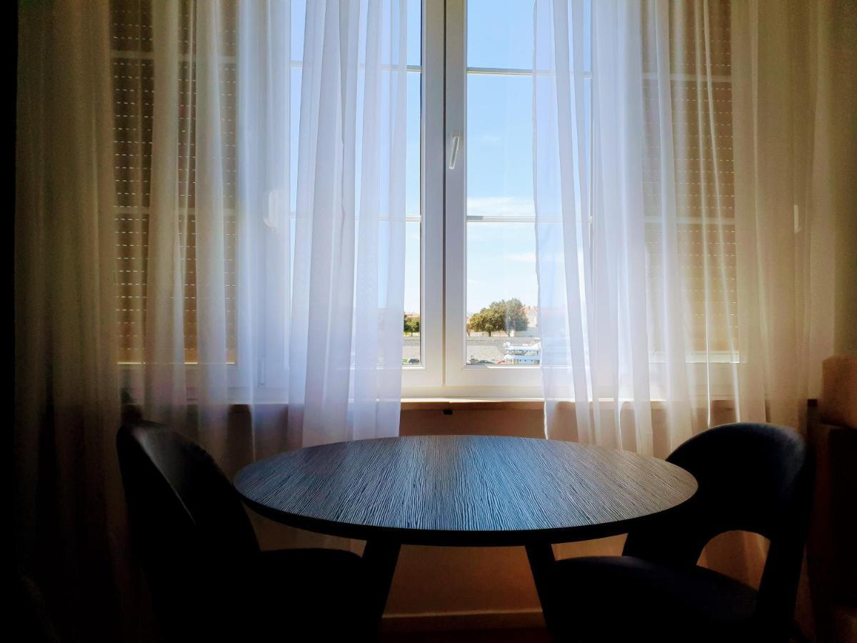 Accommodation Iva Zara Esterno foto