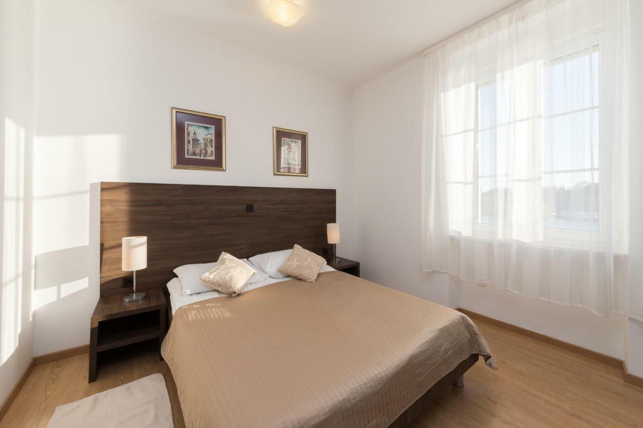 Accommodation Iva Zara Esterno foto